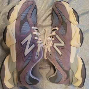 Women New Balance Sneakers 960